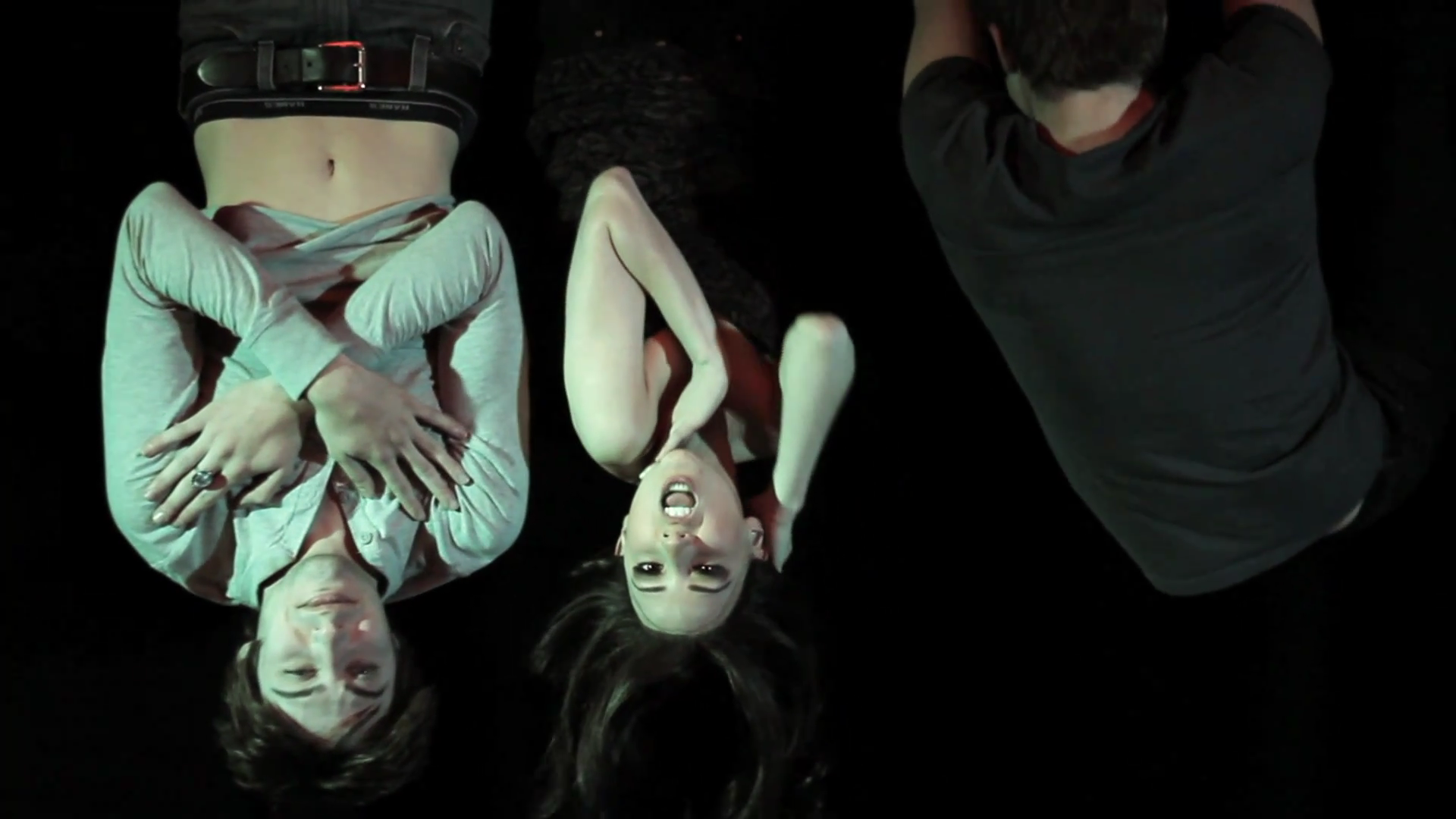 VampireDiariesWorld_dot_org-TheHillywoodShowParody0565.png VampireDiariesWorld_dot_org-TheHillywoodShowParody0565.png