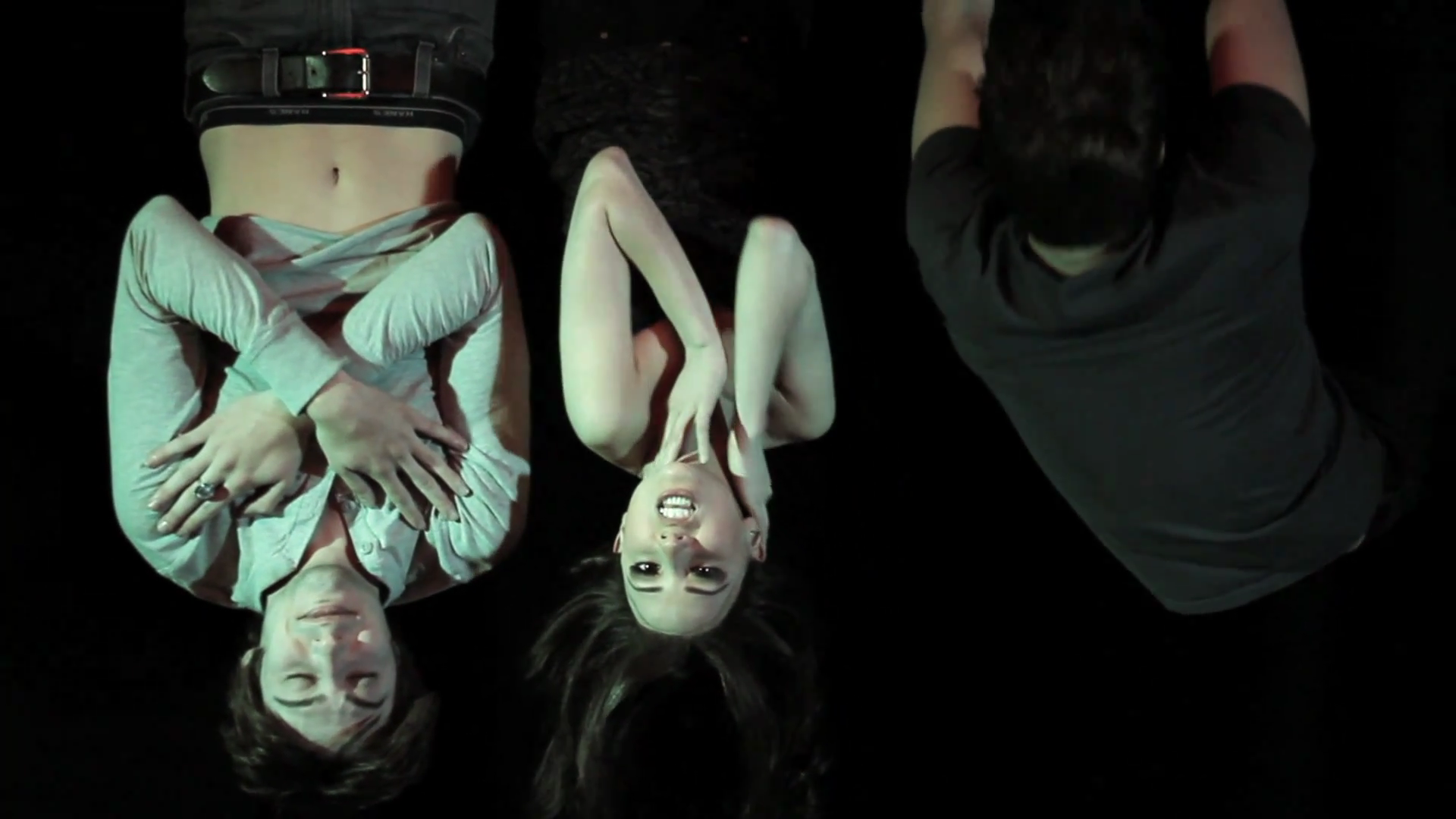 VampireDiariesWorld_dot_org-TheHillywoodShowParody0569.png