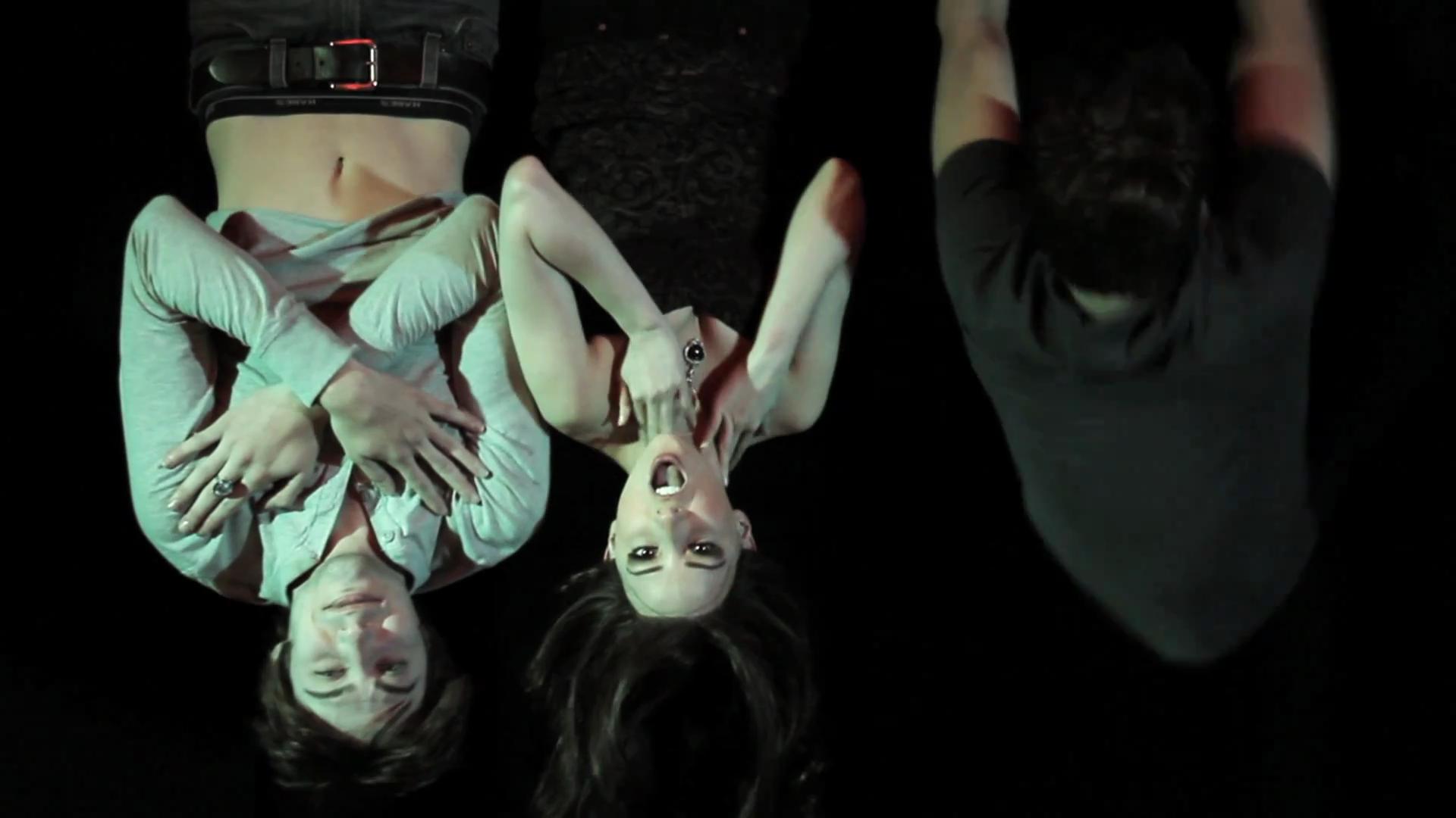 VampireDiariesWorld_dot_org-TheHillywoodShowParody0570.png