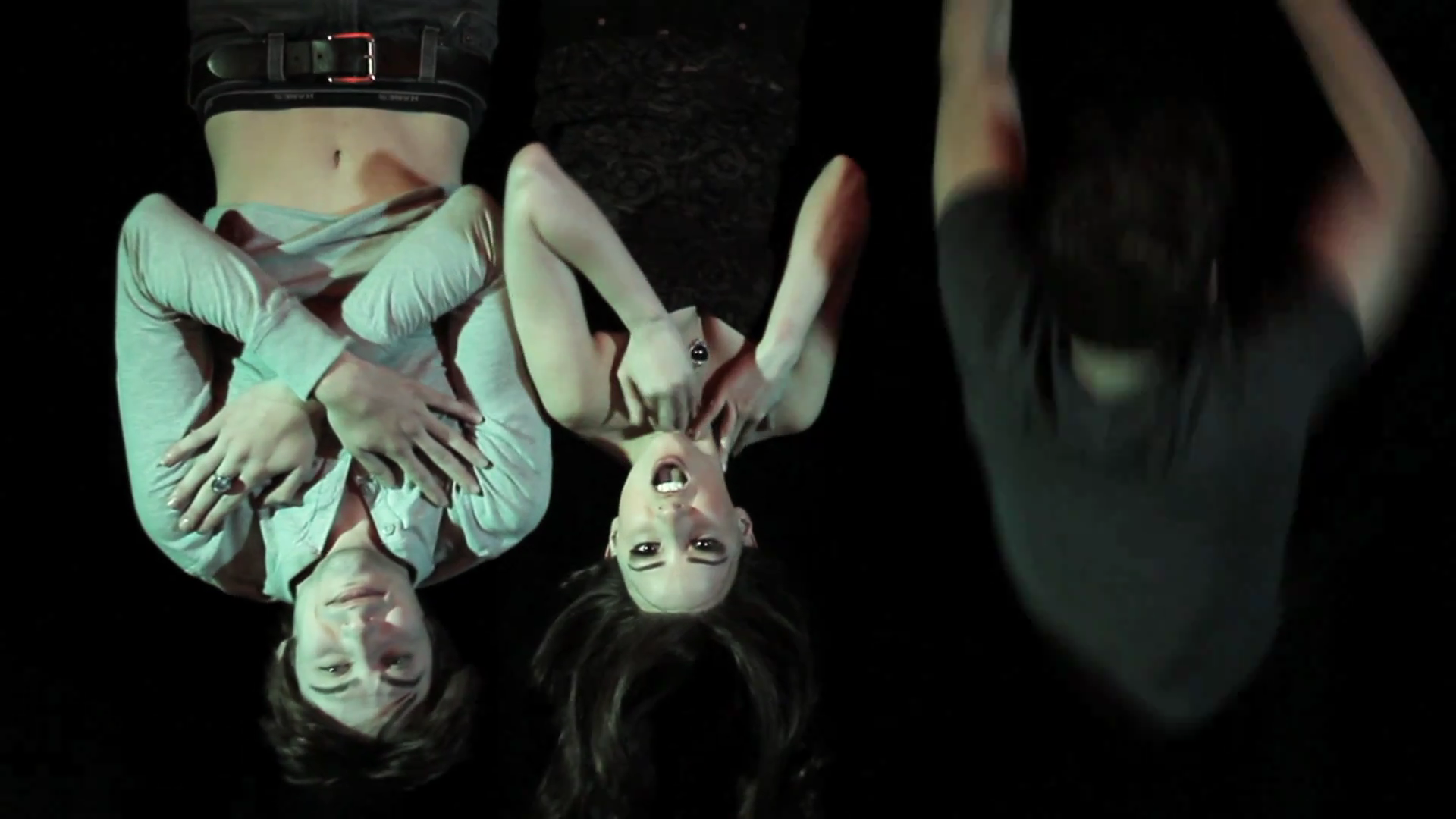 VampireDiariesWorld_dot_org-TheHillywoodShowParody0572.png
