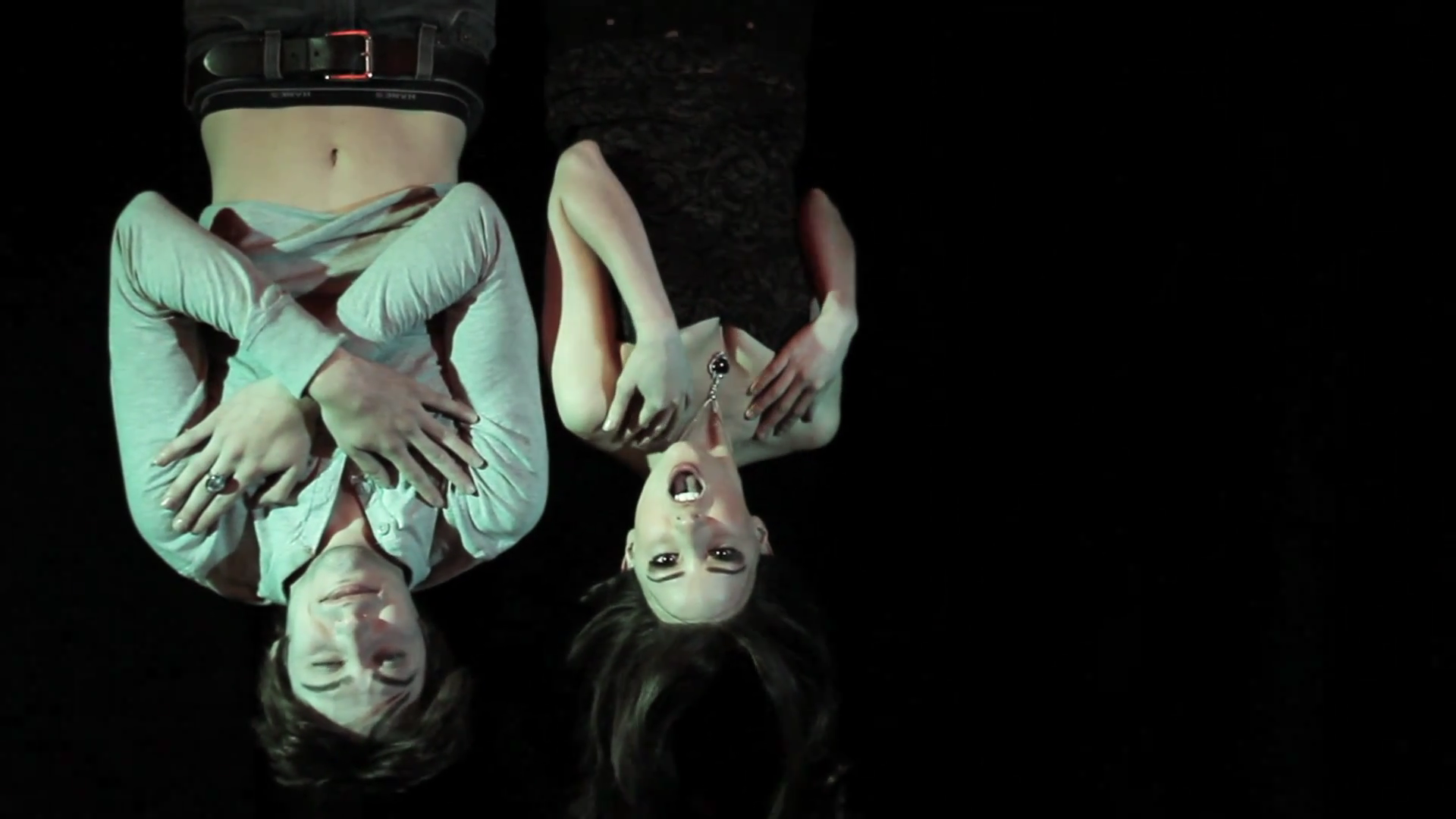 VampireDiariesWorld_dot_org-TheHillywoodShowParody0578.png