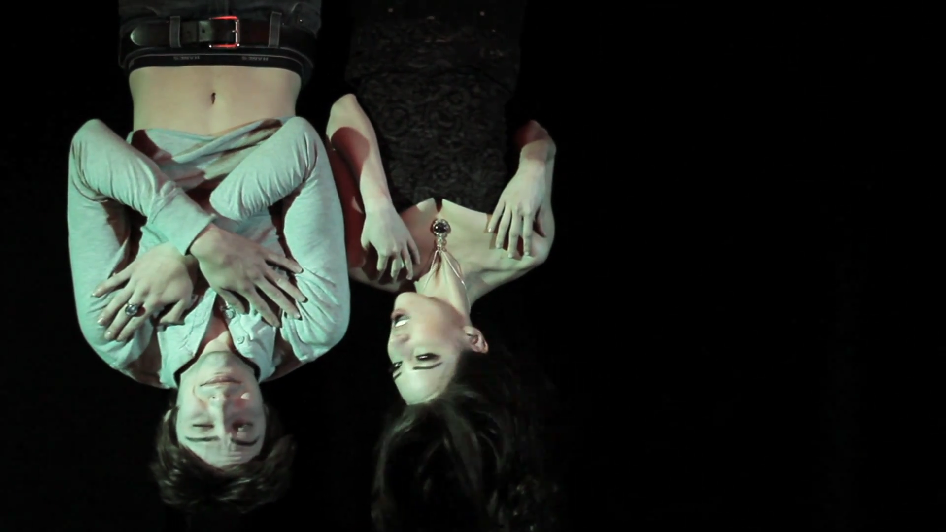 VampireDiariesWorld_dot_org-TheHillywoodShowParody0586.png