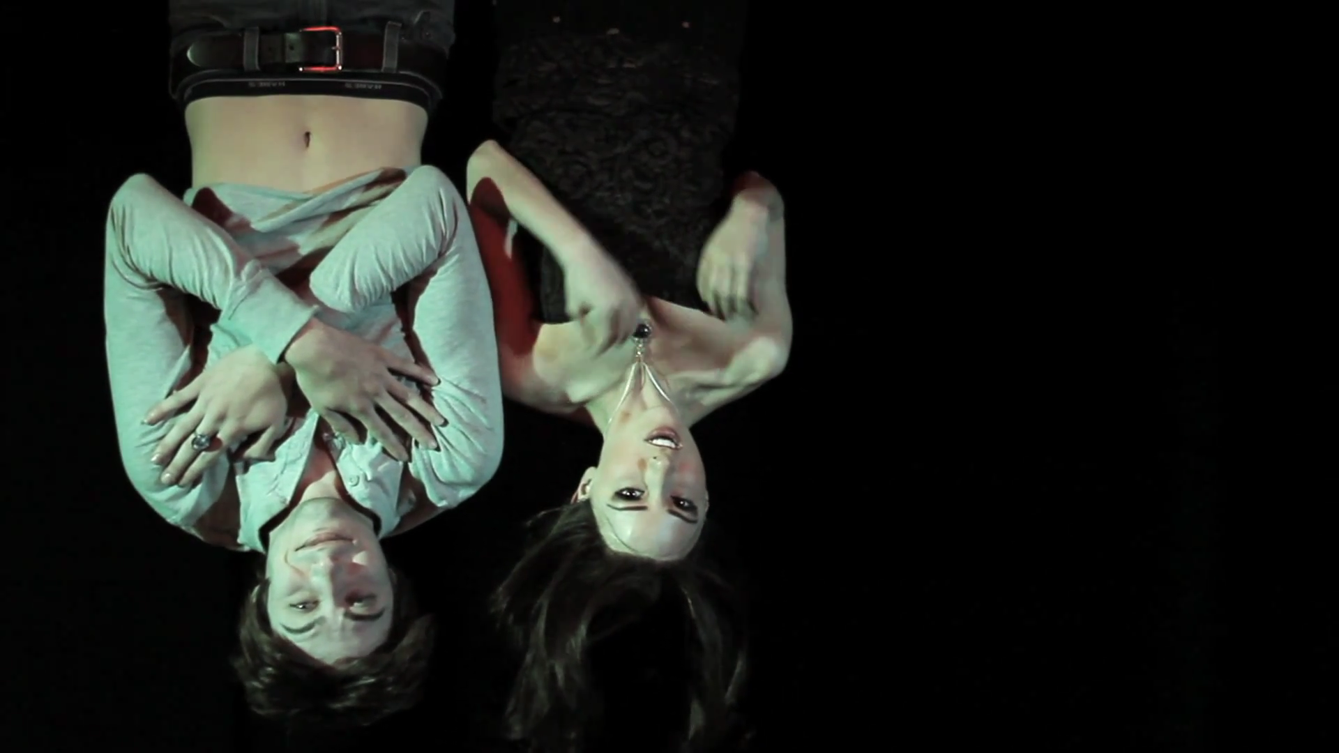 VampireDiariesWorld_dot_org-TheHillywoodShowParody0591.png