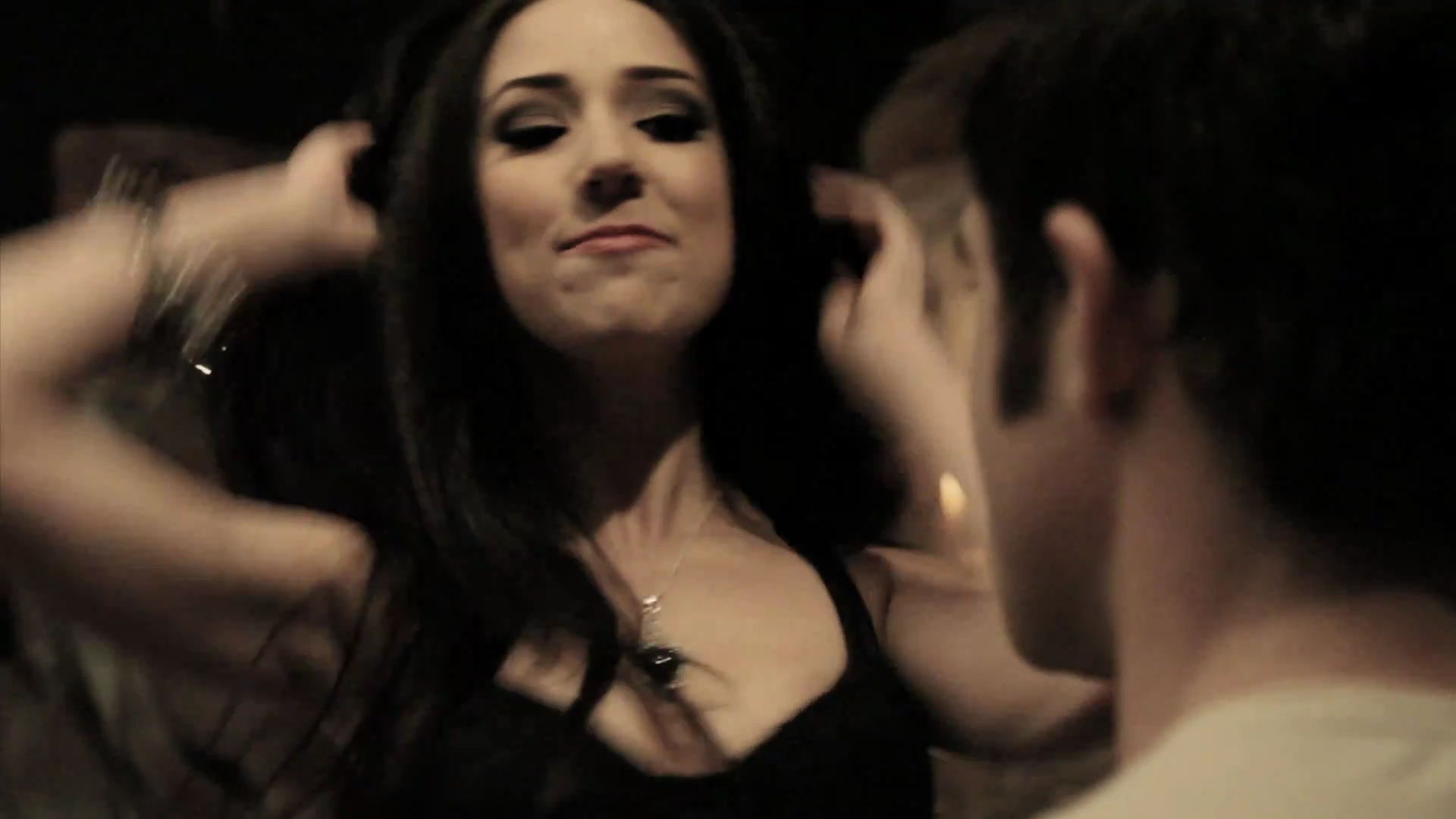 VampireDiariesWorld_dot_org-TheHillywoodShowParody0617.png