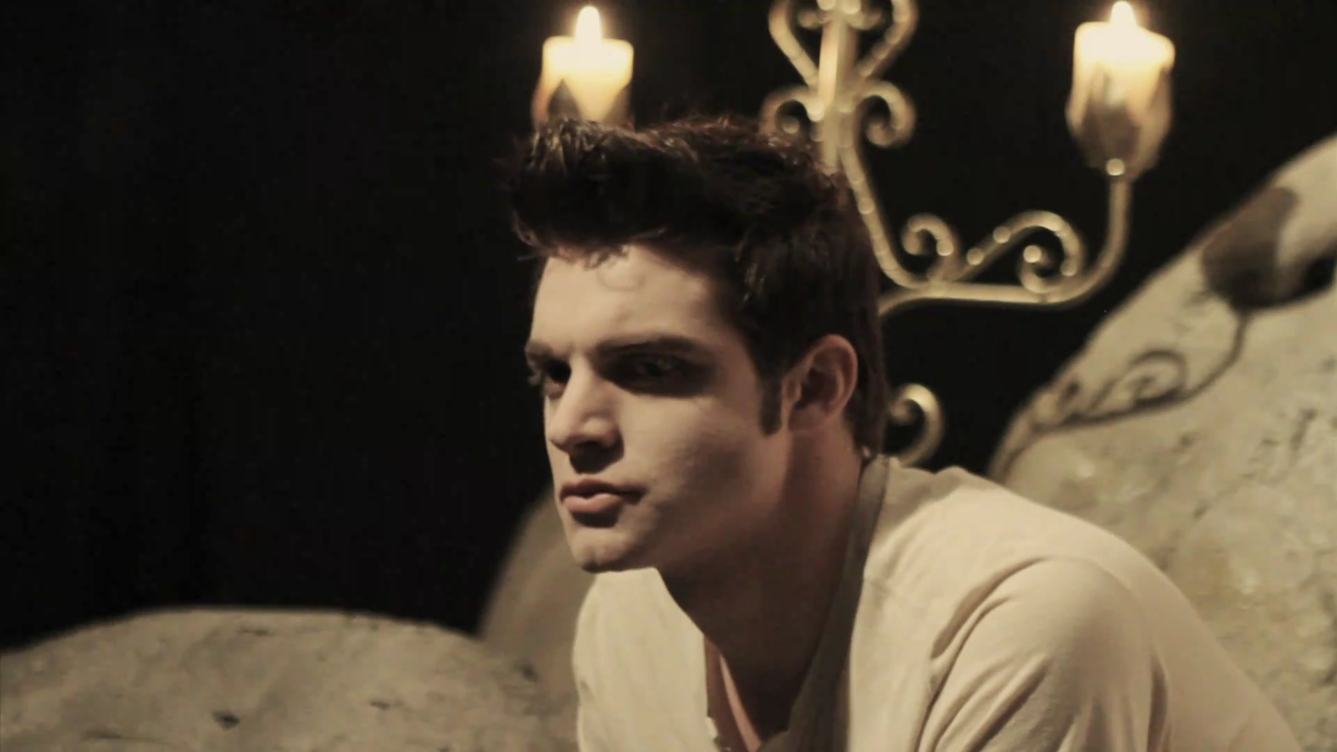 VampireDiariesWorld_dot_org-TheHillywoodShowParody0644.png