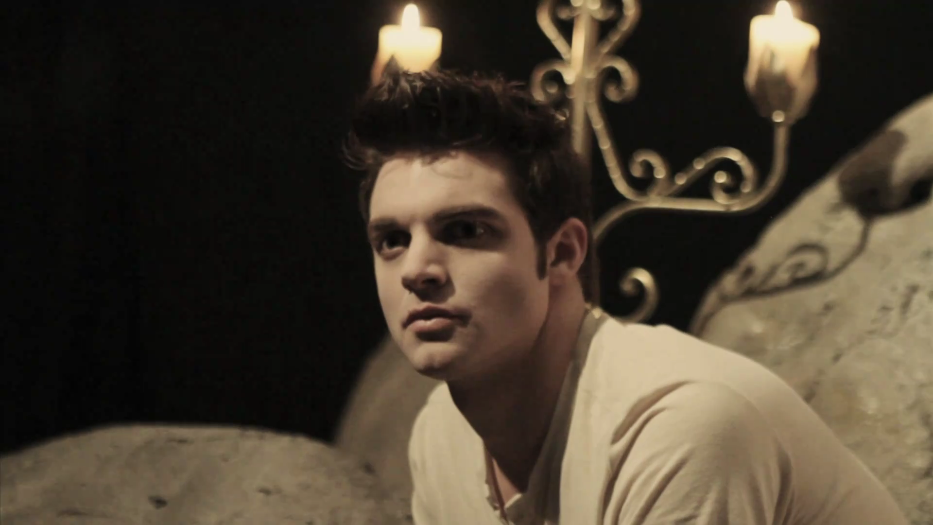 VampireDiariesWorld_dot_org-TheHillywoodShowParody0648.png