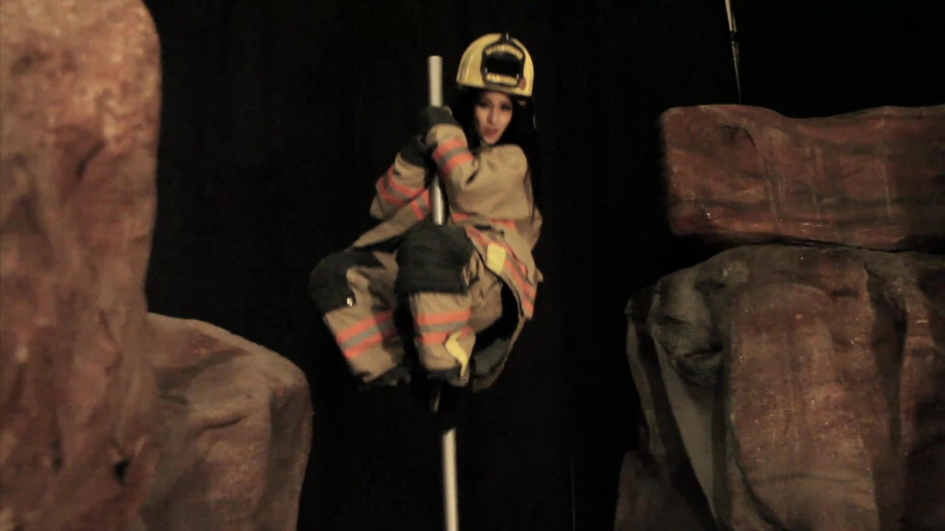 VampireDiariesWorld_dot_org-TheHillywoodShowParody0654.png VampireDiariesWorld_dot_org-TheHillywoodShowParody0654.png