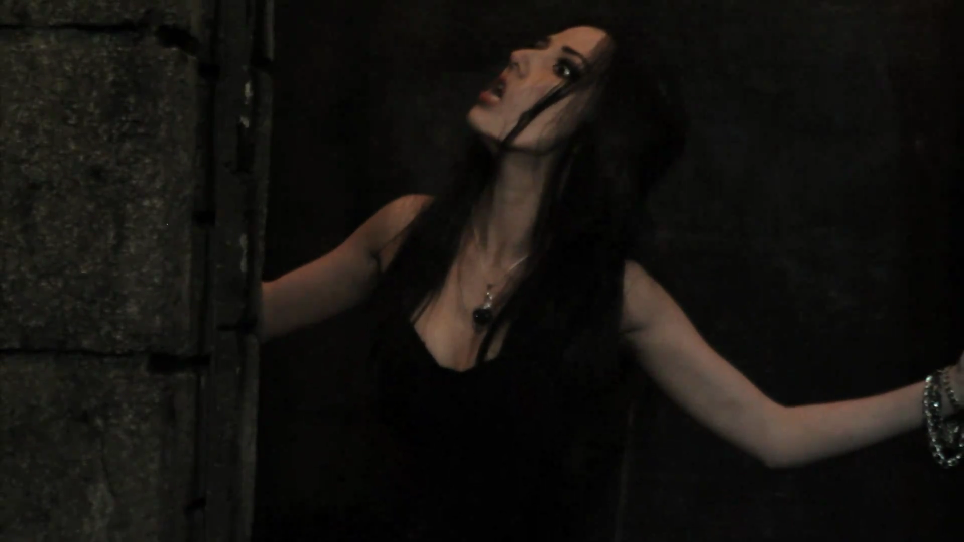 VampireDiariesWorld_dot_org-TheHillywoodShowParody0728.png