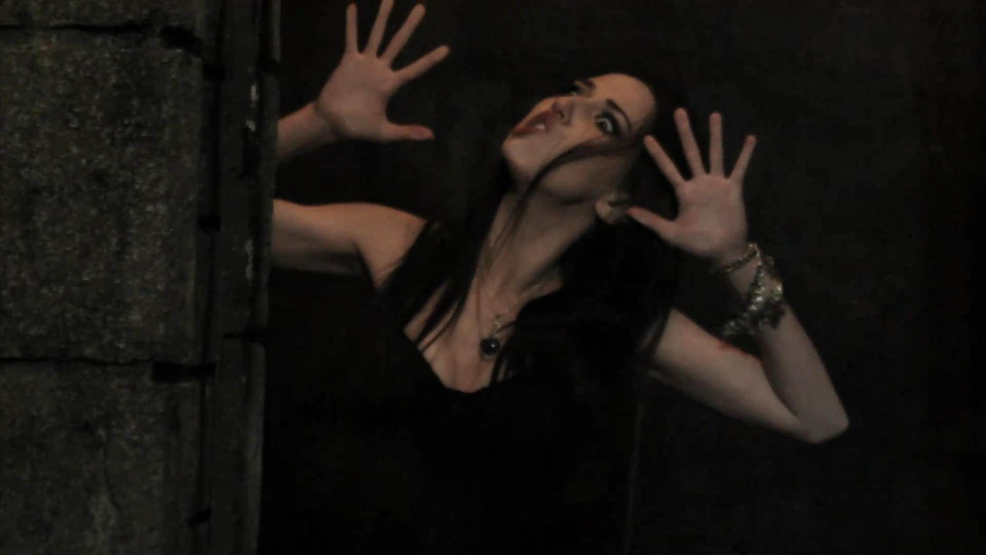 VampireDiariesWorld_dot_org-TheHillywoodShowParody0730.png