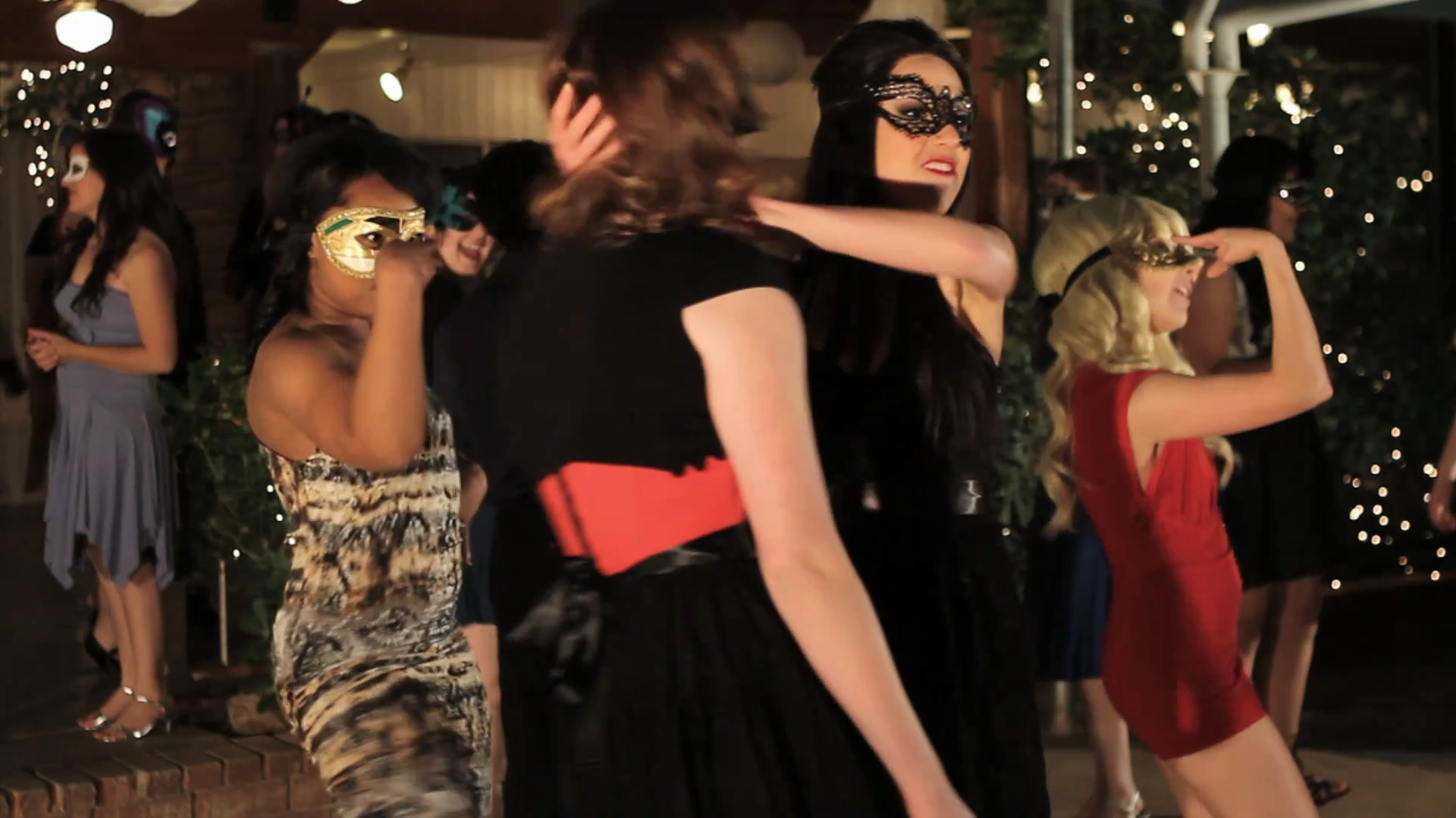 VampireDiariesWorld_dot_org-TheHillywoodShowParody0790.png