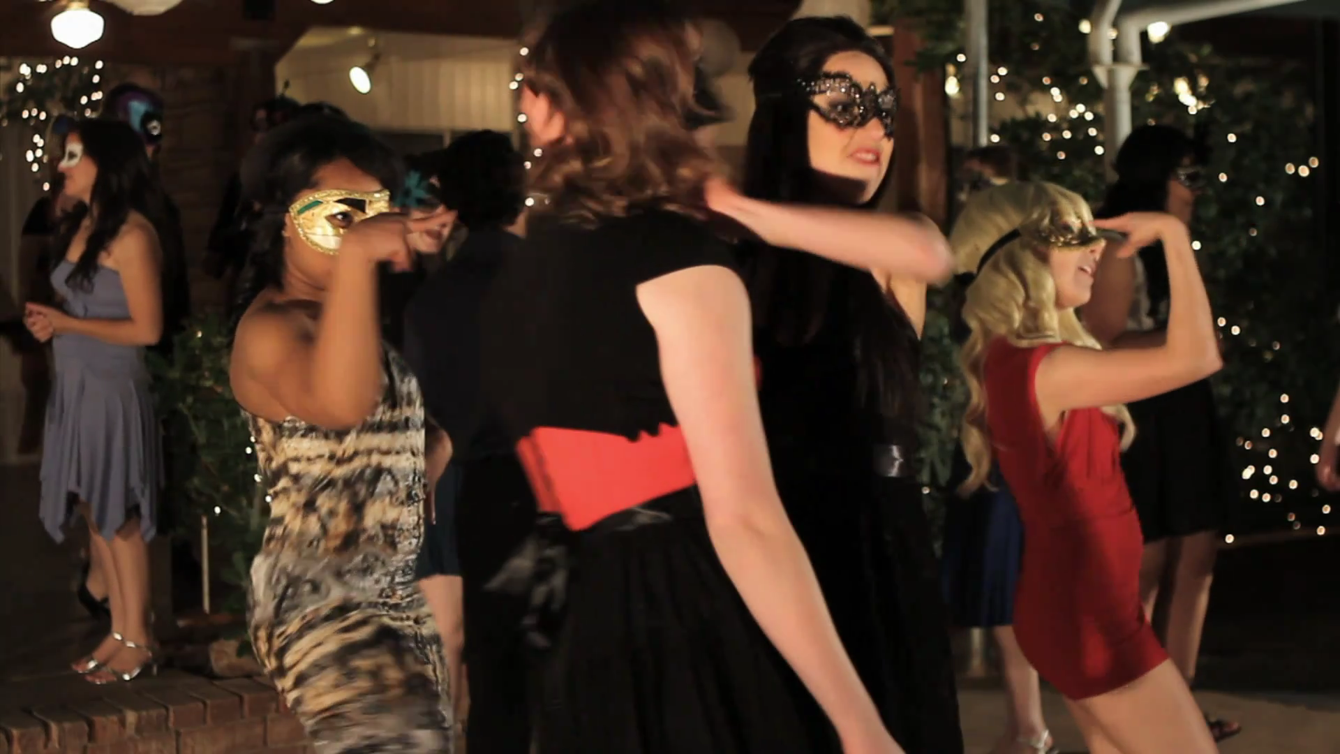 VampireDiariesWorld_dot_org-TheHillywoodShowParody0791.png