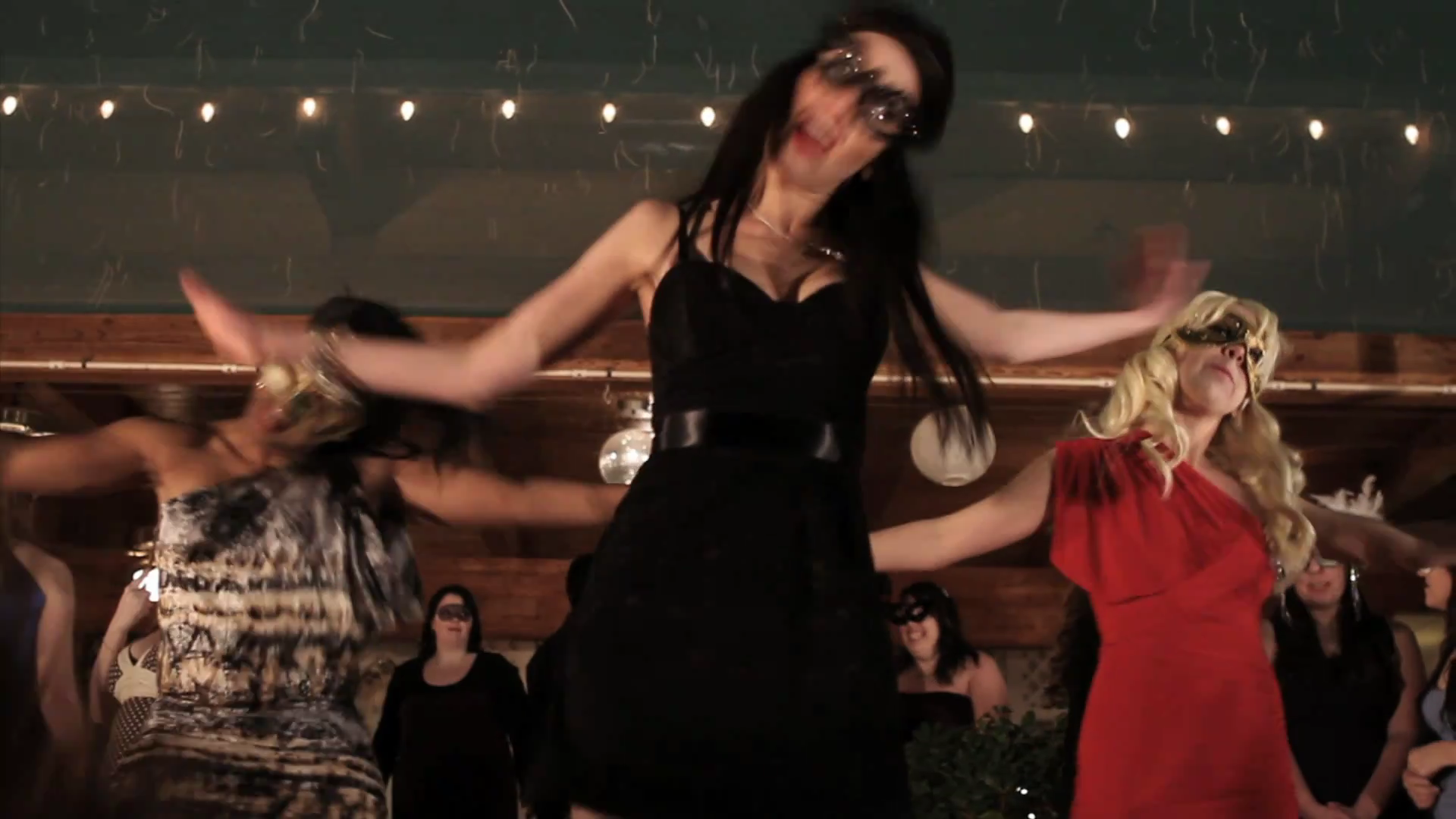 VampireDiariesWorld_dot_org-TheHillywoodShowParody0793.png