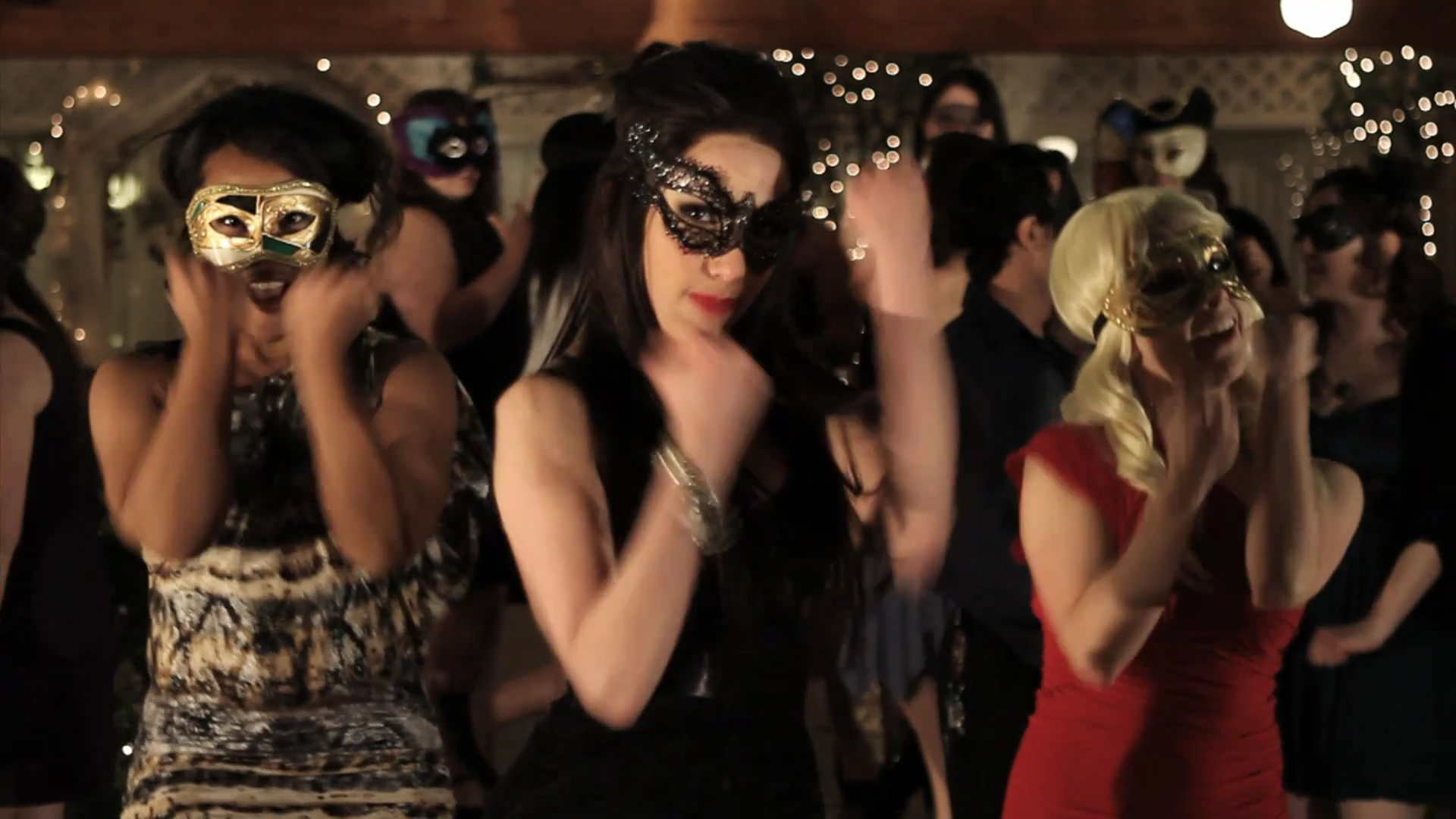 VampireDiariesWorld_dot_org-TheHillywoodShowParody0796.png