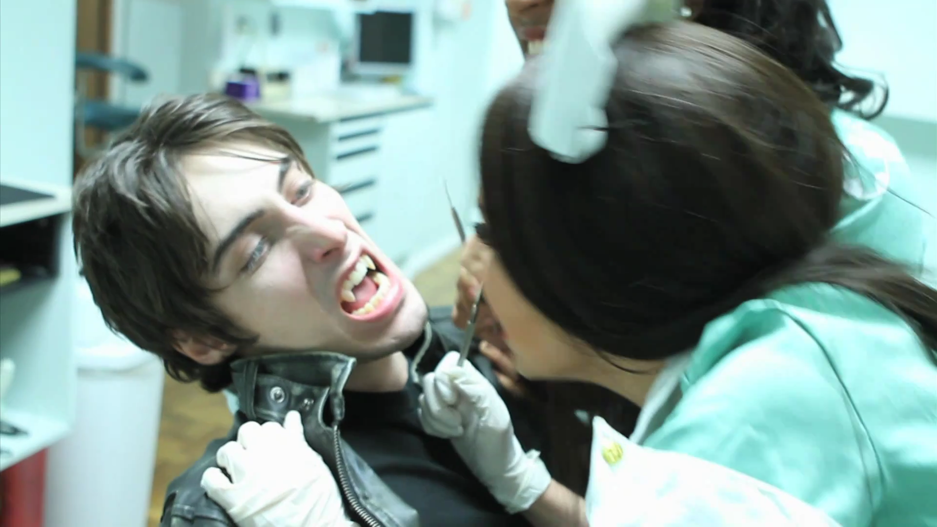 VampireDiariesWorld_dot_org-TheHillywoodShowParody0867.png