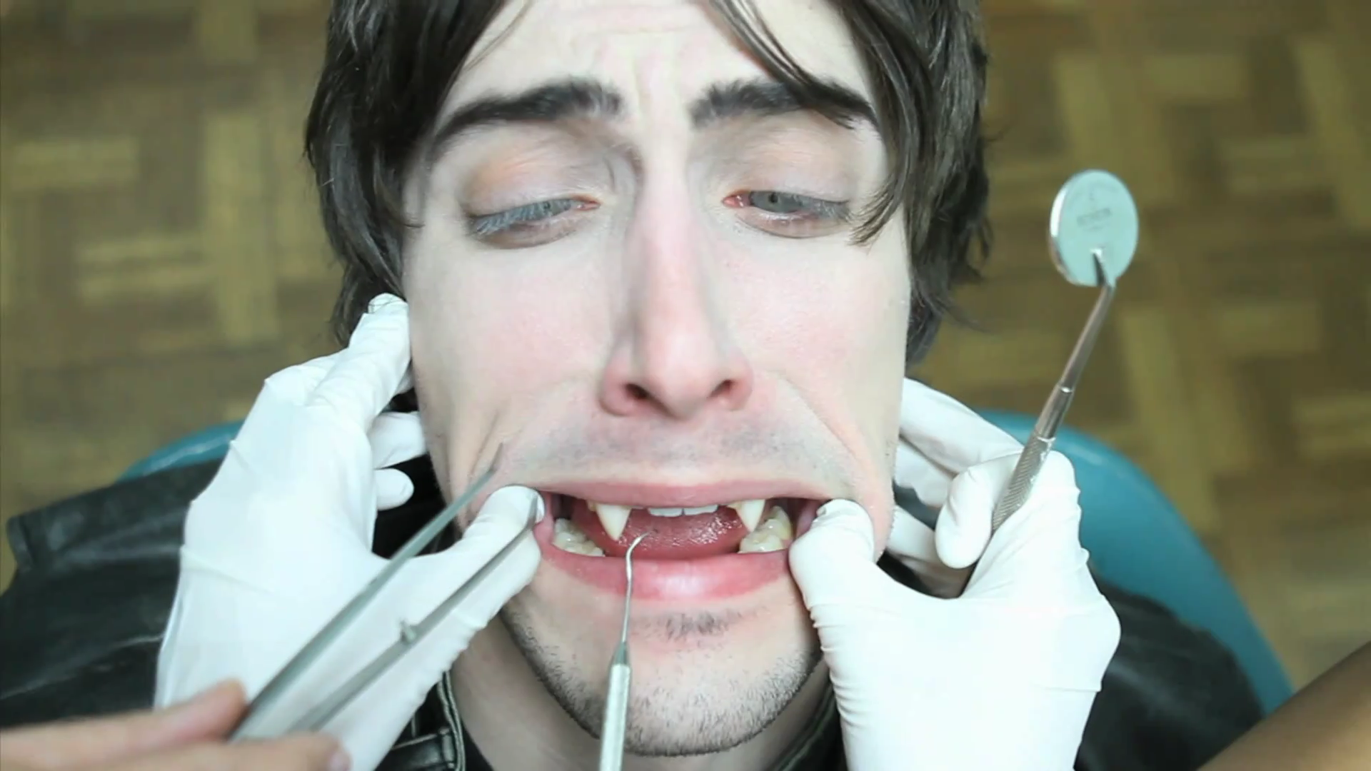 VampireDiariesWorld_dot_org-TheHillywoodShowParody0876.png