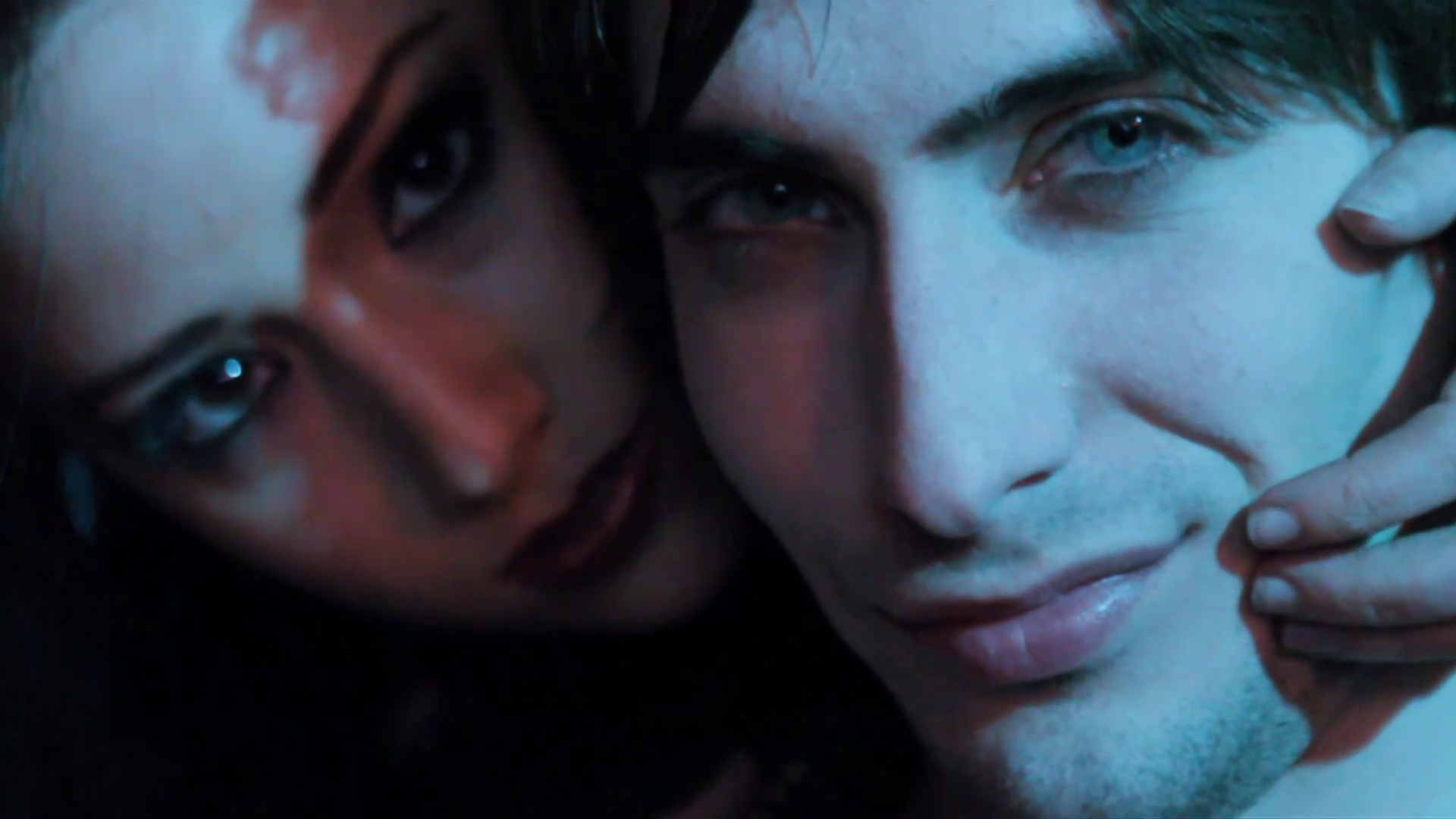 VampireDiariesWorld_dot_org-TheHillywoodShowParody0964.png