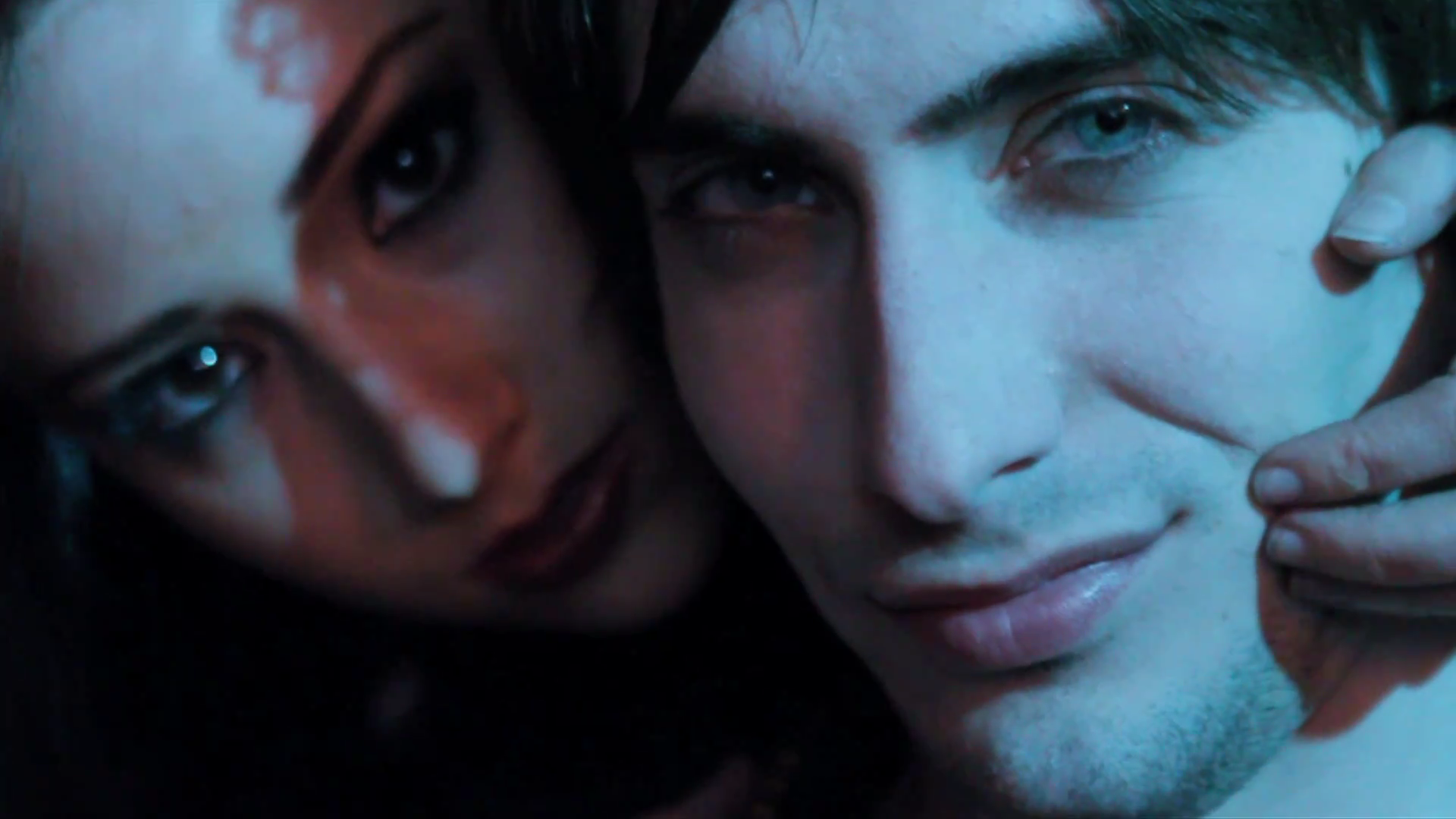 VampireDiariesWorld_dot_org-TheHillywoodShowParody0974.png