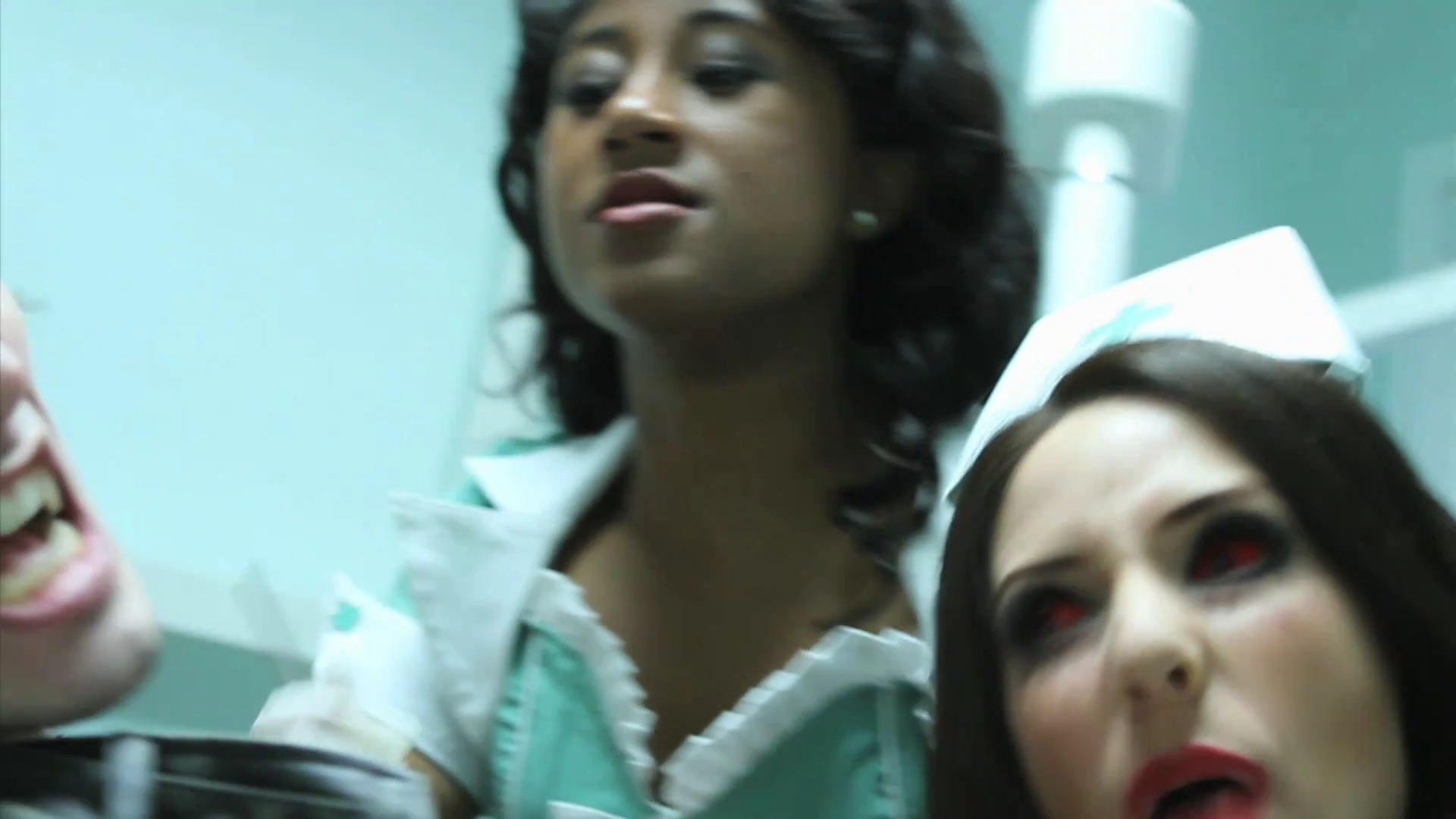 VampireDiariesWorld_dot_org-TheHillywoodShowParody1020.png