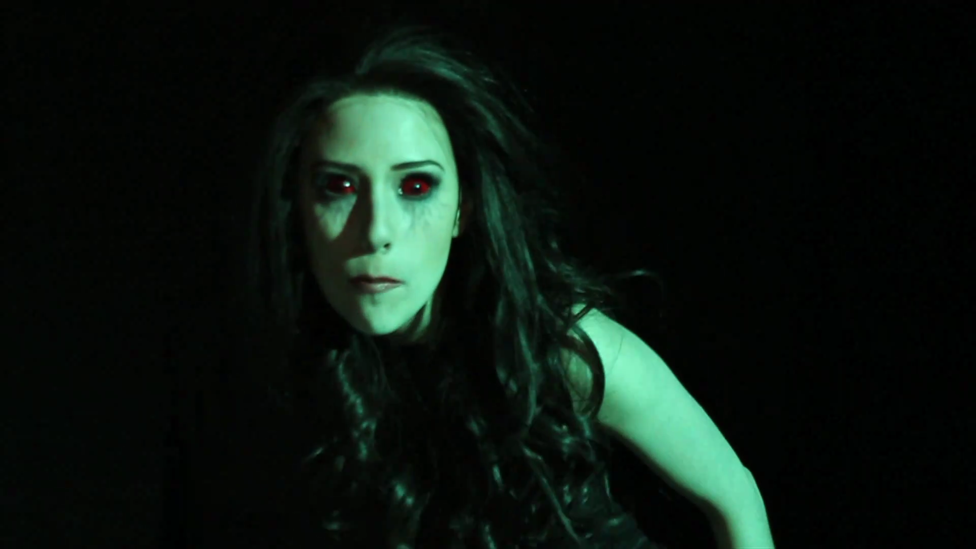 VampireDiariesWorld_dot_org-TheHillywoodShowParody1045.png
