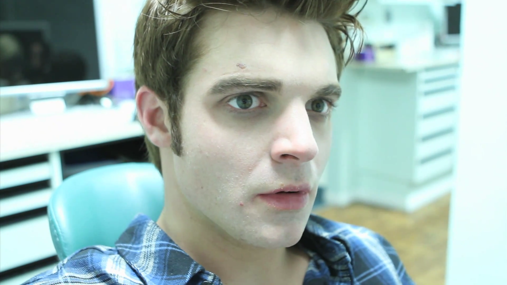 VampireDiariesWorld_dot_org-TheHillywoodShowParody1111.png