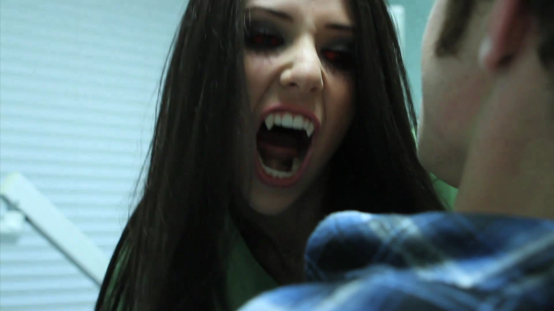 VampireDiariesWorld_dot_org-TheHillywoodShowParody1119.png