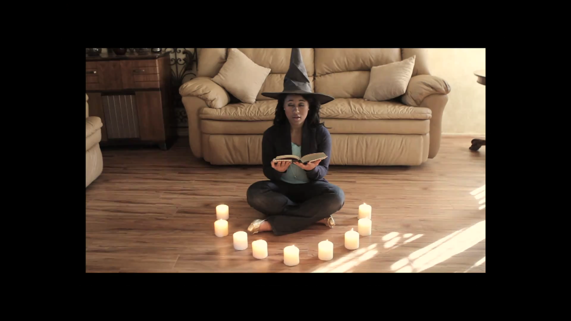 VampireDiariesWorld_dot_org-TheHillywoodShowParody1422.png