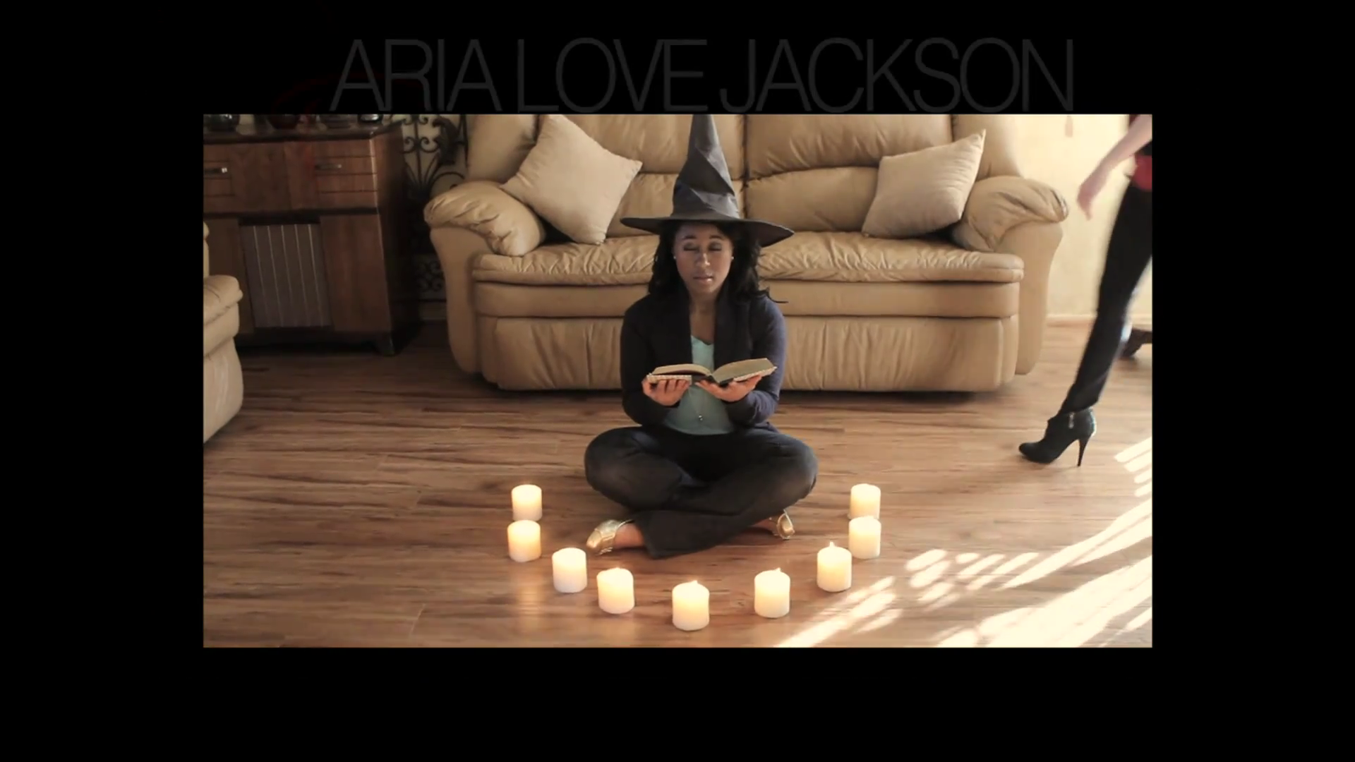 VampireDiariesWorld_dot_org-TheHillywoodShowParody1424.png