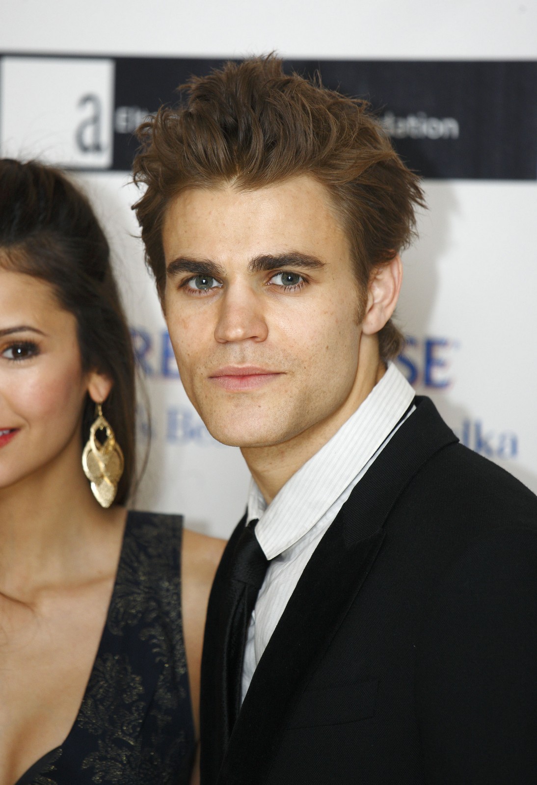 cast007.jpg