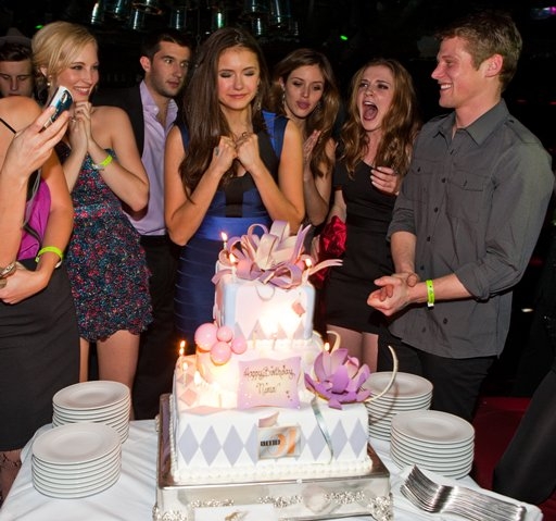 cast018.jpg cast018.jpg