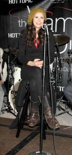 nina017.jpg