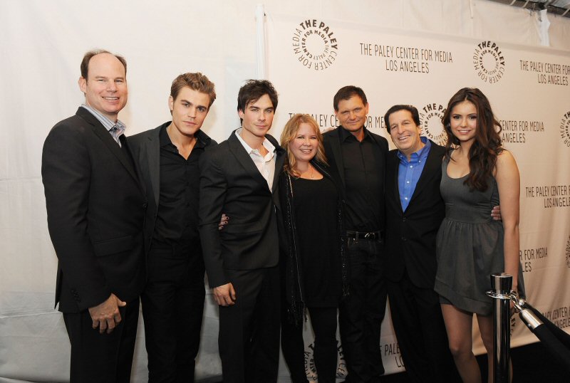 cast092.jpg