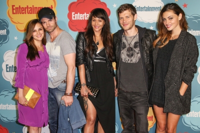 cast018.jpg