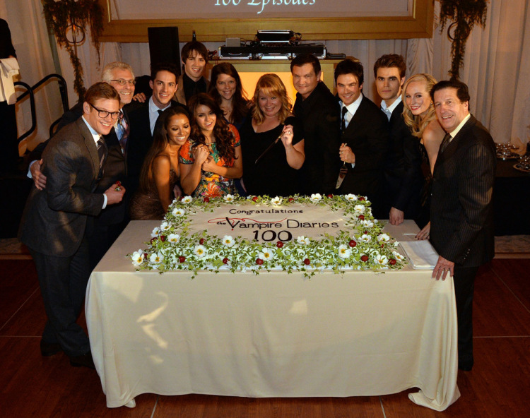 cast040.jpg