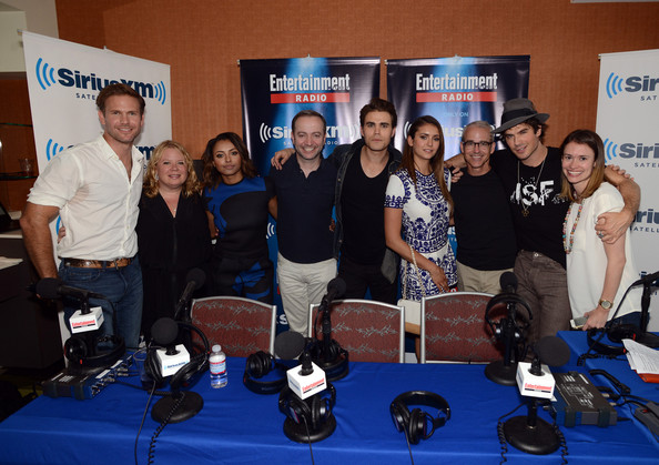 cast001.jpg