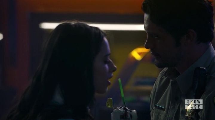 VampireDiariesworld-dot-nl_RoswellNewMexico1x01-0388.jpg