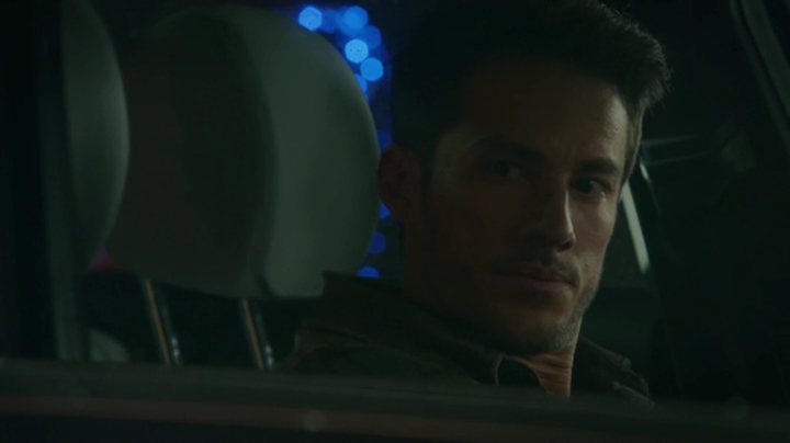 VampireDiariesworld-dot-nl_RoswellNewMexico1x01-1429.jpg