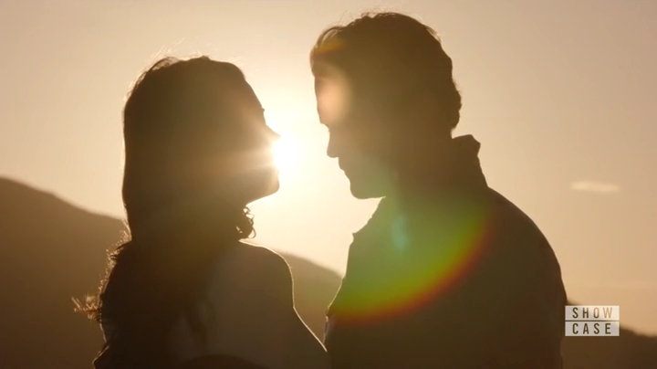 VampireDiariesworld-dot-nl_RoswellNewMexico1x01-1970.jpg