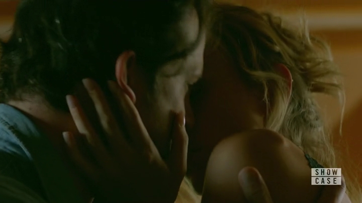 VampireDiariesWorld-dot-nl_RoswellNewMexico1x02-2410.jpg