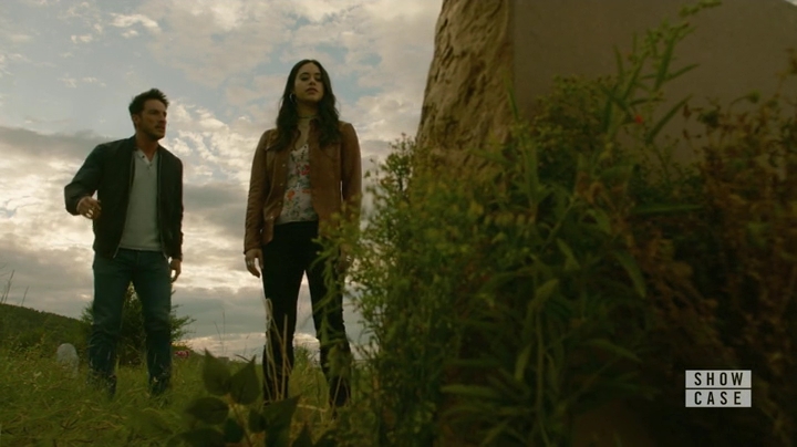 VampireDiariesWorld-dot-nl_RoswellNewMexico1x02-2460.jpg