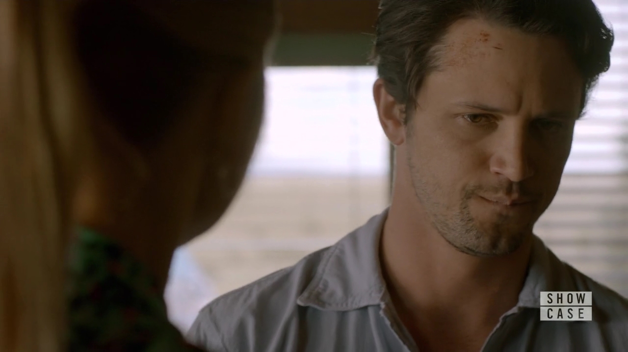 VampireDiariesWorld-dot-nl_RoswellNewMexico1x03-0438.jpg