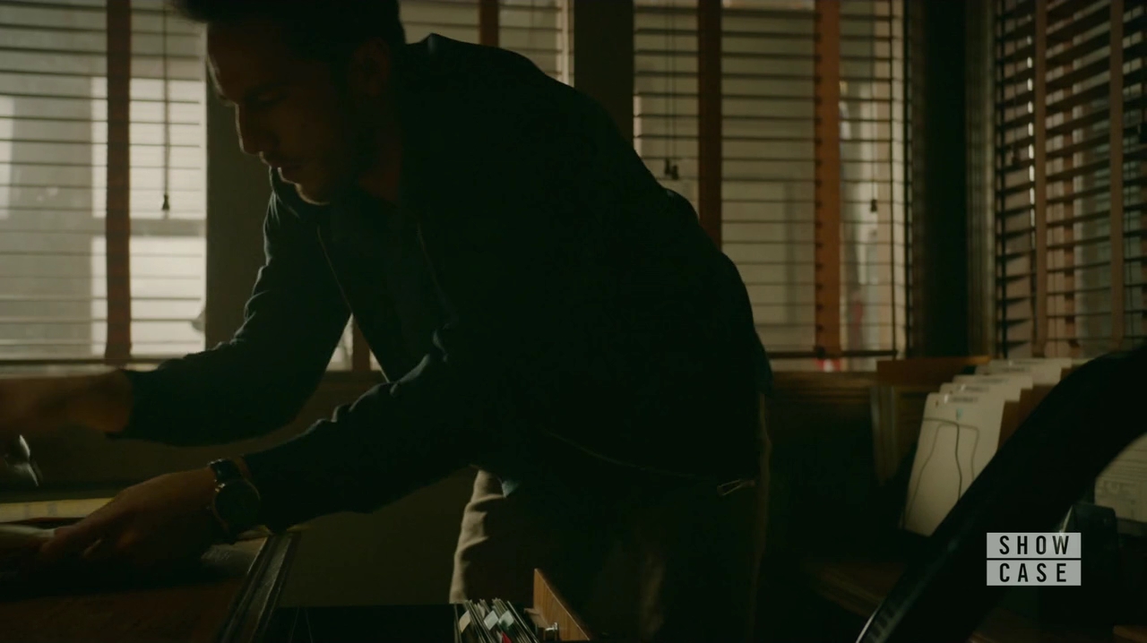 VampireDiariesWorld-dot-nl_RoswellNewMexico1x03-1079.jpg