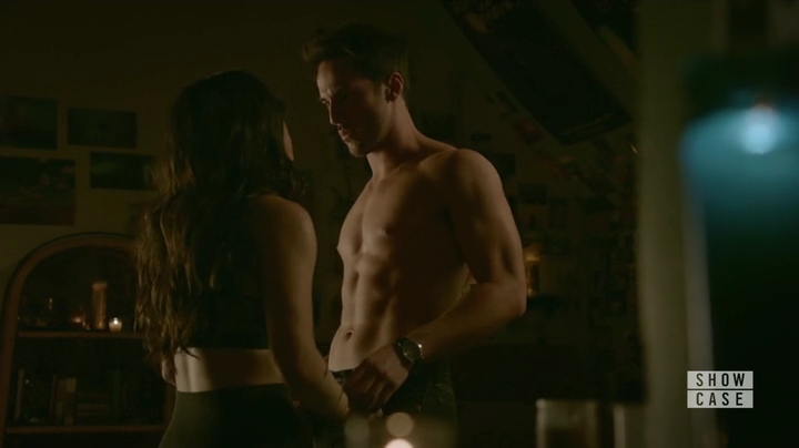 VampireDiariesWorld-dot-nl_RoswellNewMexico1x04-1800.jpg
