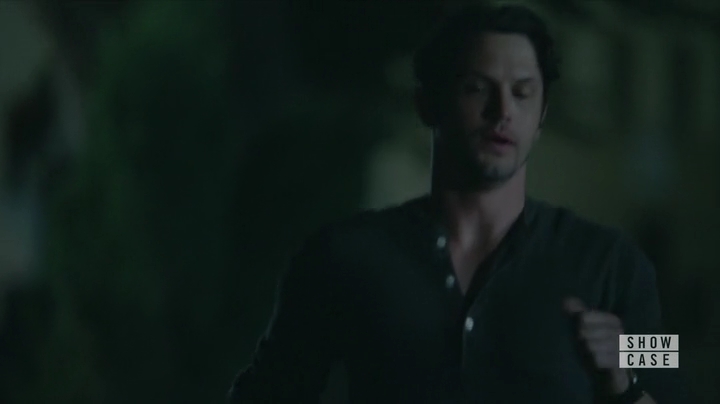 VampireDiariesWorld-dot-nl_RoswellNewMexico1x04-1979.jpg