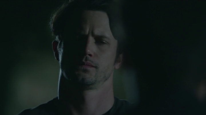 VampireDiariesWorld-dot-nl_RoswellNewMexico1x04-2004.jpg