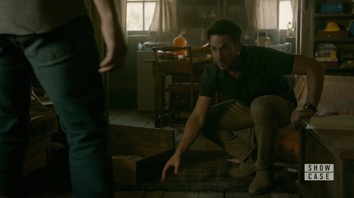 VampireDiariesWorld-dot-nl_RoswellNewMexico1x05-0801.jpg