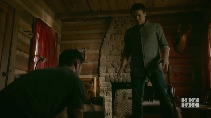 VampireDiariesWorld-dot-nl_RoswellNewMexico1x05-0806.jpg