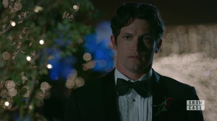 Charmed-Online-dot-nl_RoswellNewMexico1x06-0805.jpg