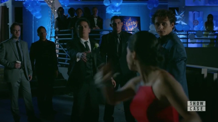 Charmed-Online-dot-nl_RoswellNewMexico1x06-0812.jpg
