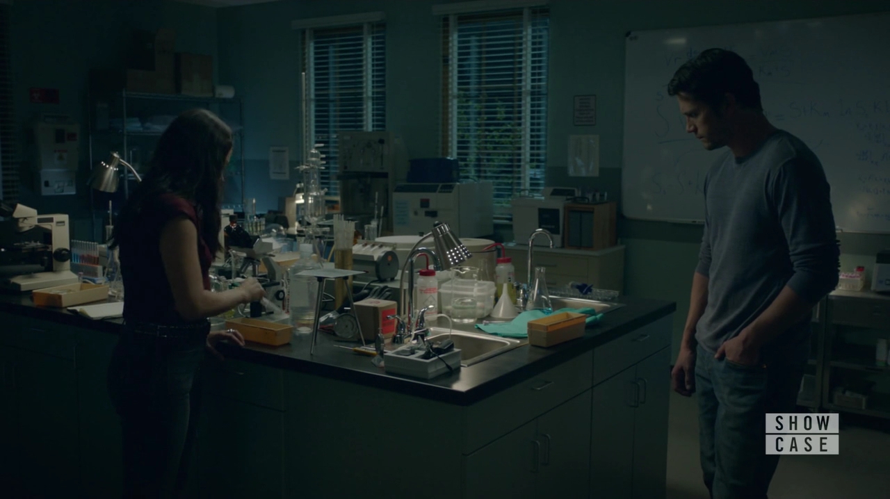 VampireDiariesWorld-dot-nl_RoswellNewMexico1x07-2354.jpg