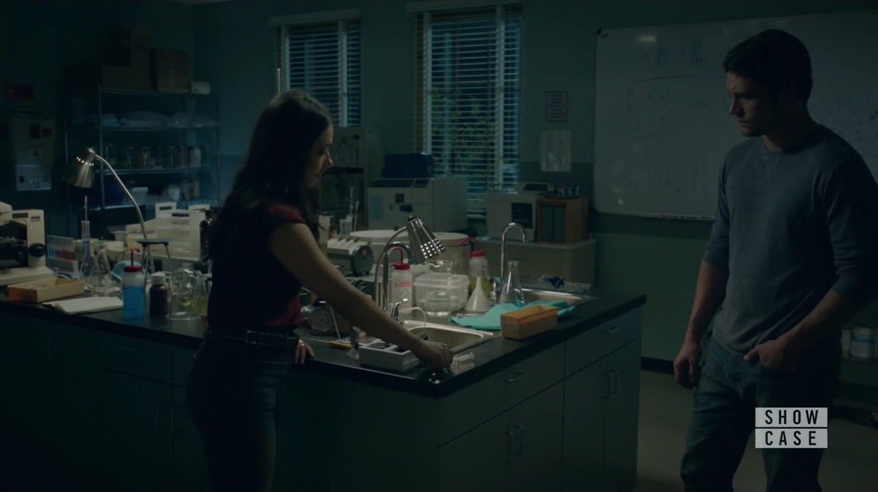 VampireDiariesWorld-dot-nl_RoswellNewMexico1x07-2361.jpg